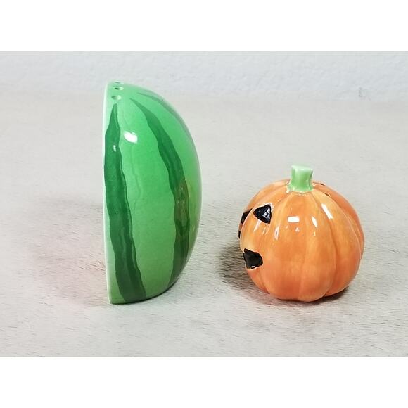 Halloween Pumpkin Salt & Pepper Shakers Watermelon Fruit Ceramic Green Orange - Picture 5 of 13